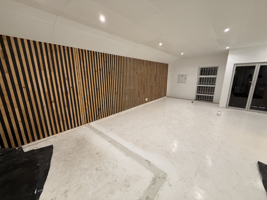 To Let Commercial Property for Rent in Parow Industrial Western Cape